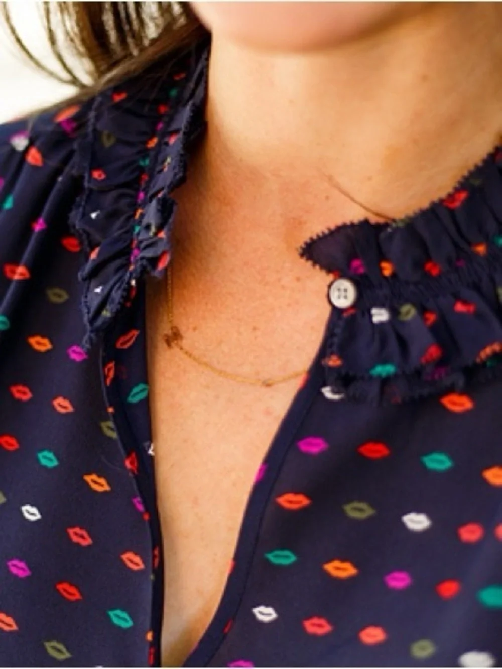 J Crew 100% Silk Ruffle Neck Blouse in Kissy Lips Print, Women’s size 0